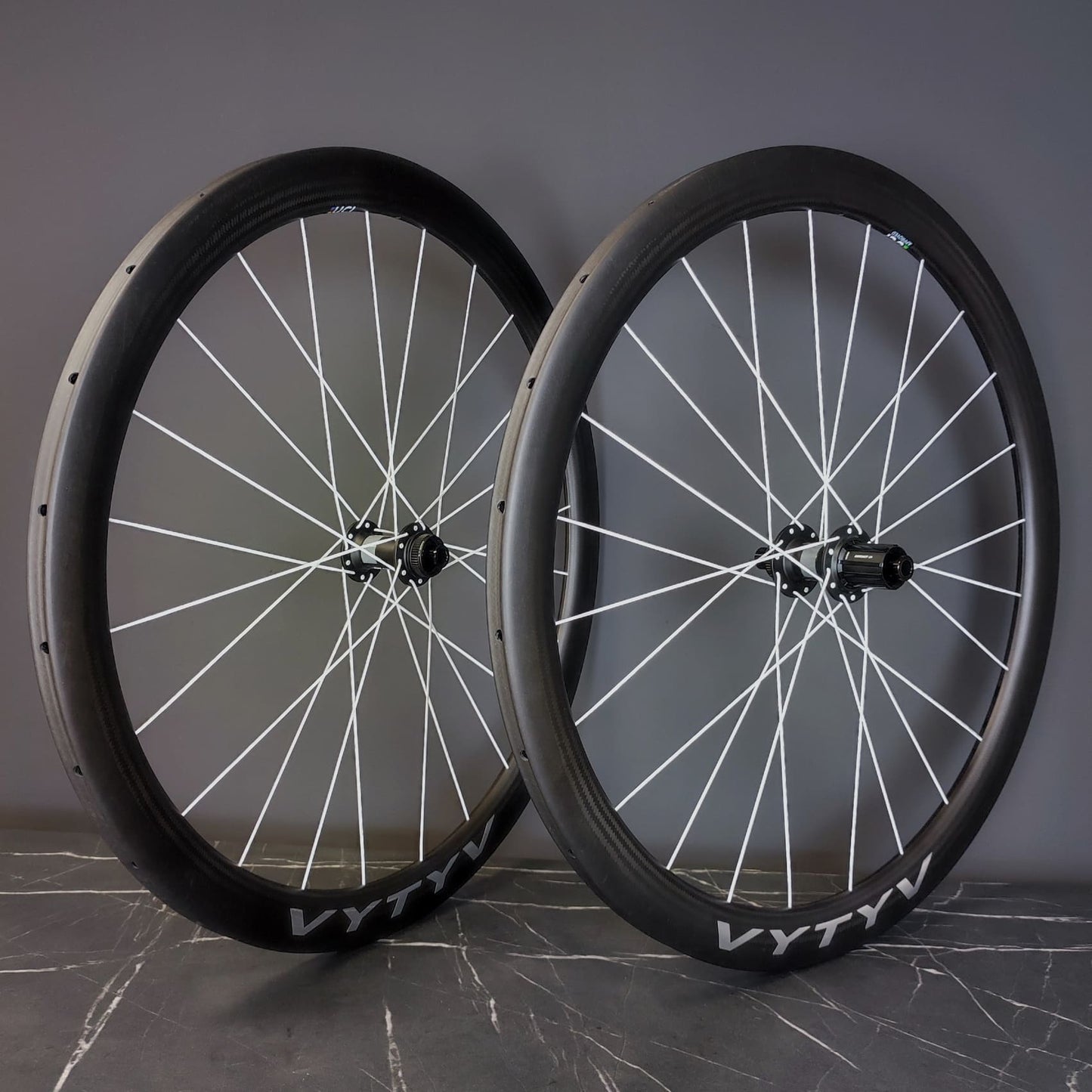 Aviator RT46 Tubular Carbon + DT Swiss 370 CL + Aerolite White / Wheelset / Front + Rear