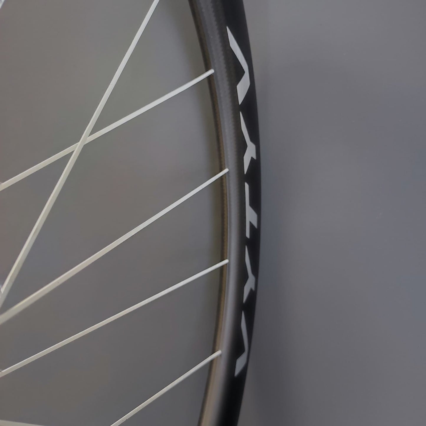 Aviator RT46 Tubular Carbon + DT Swiss 370 CL + Aerolite White / Wheelset / Front + Rear