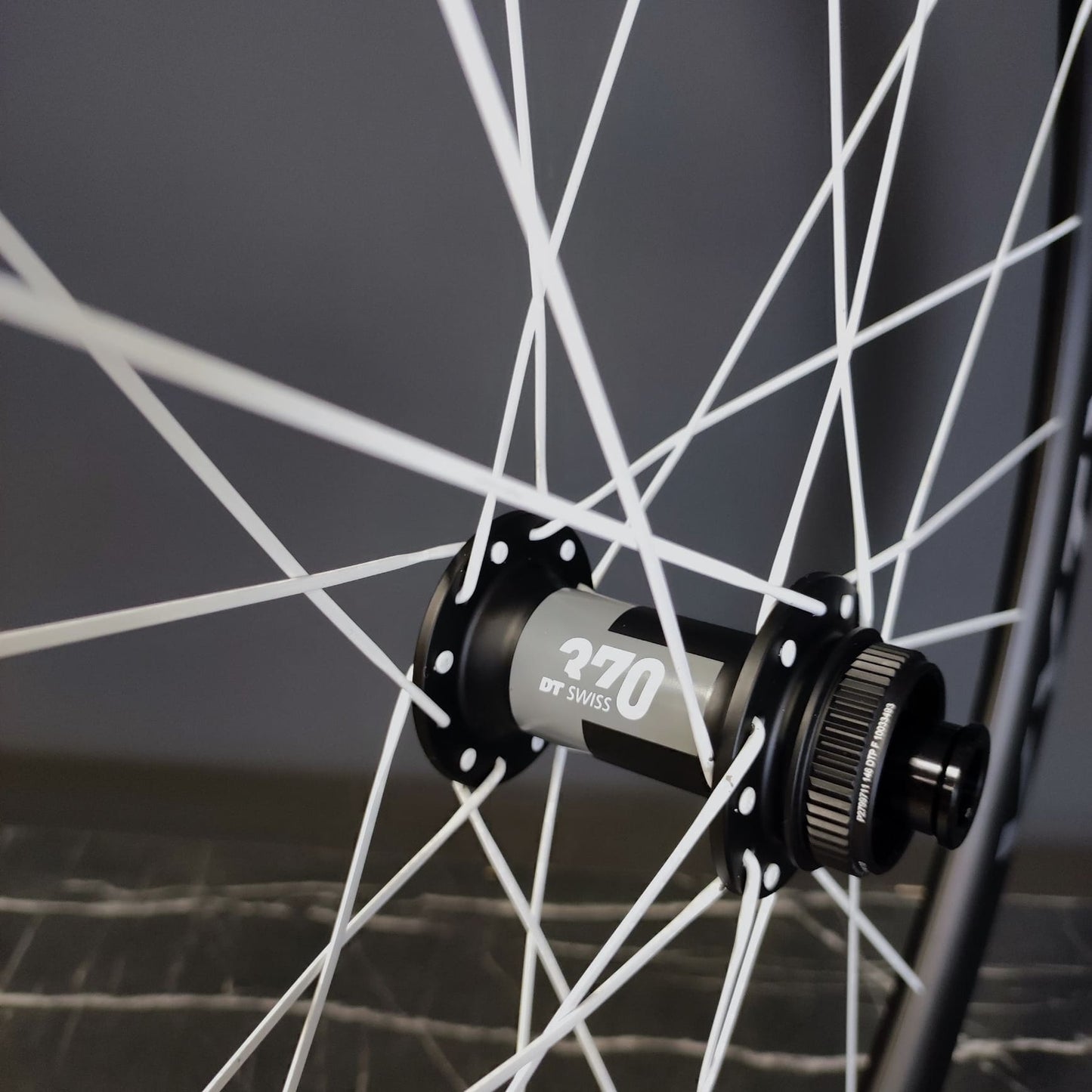 Aviator RT46 Tubular Carbon + DT Swiss 370 CL + Aerolite White / Wheelset / Front + Rear