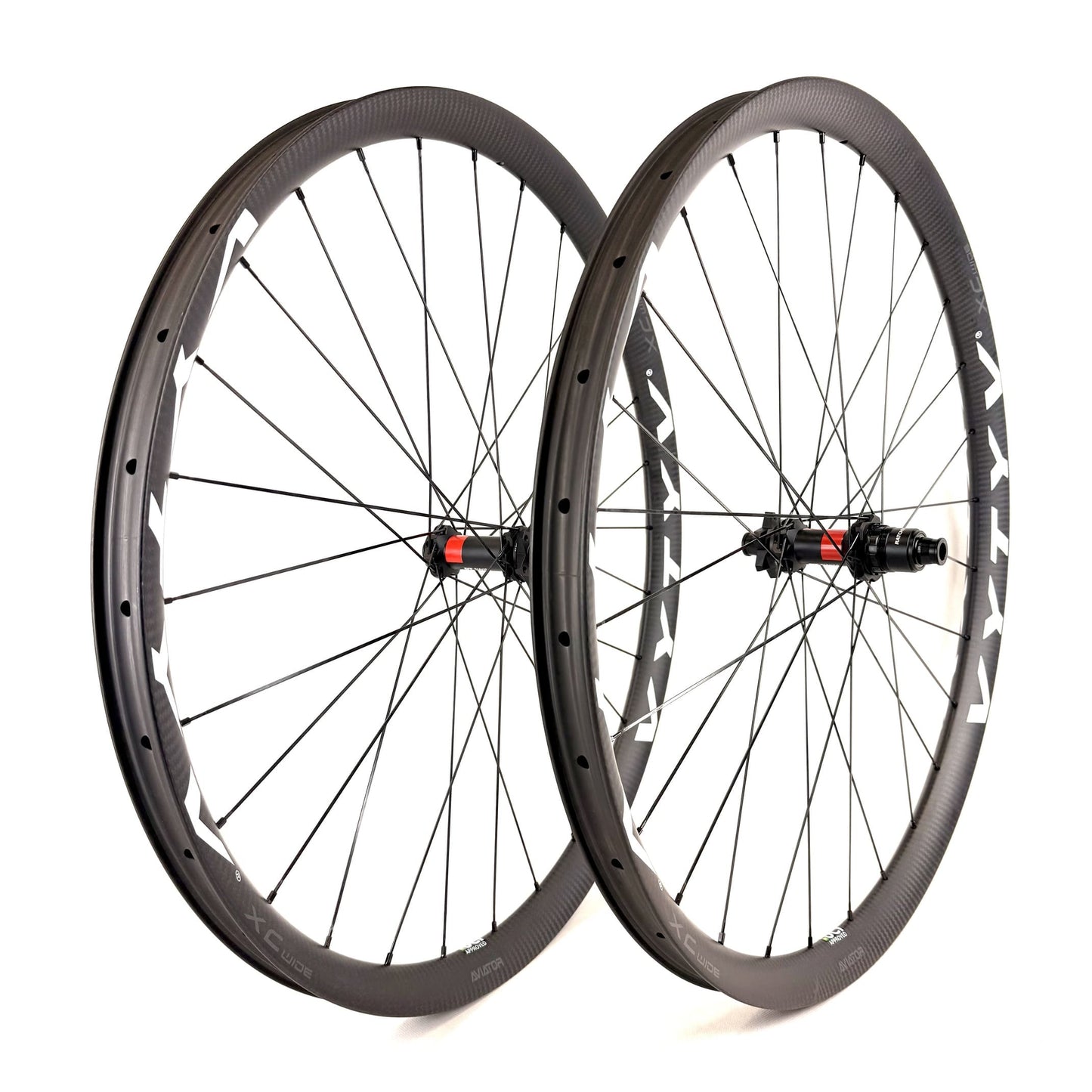 Aviator XC WIDE Carbon + DT Swiss 240 IS