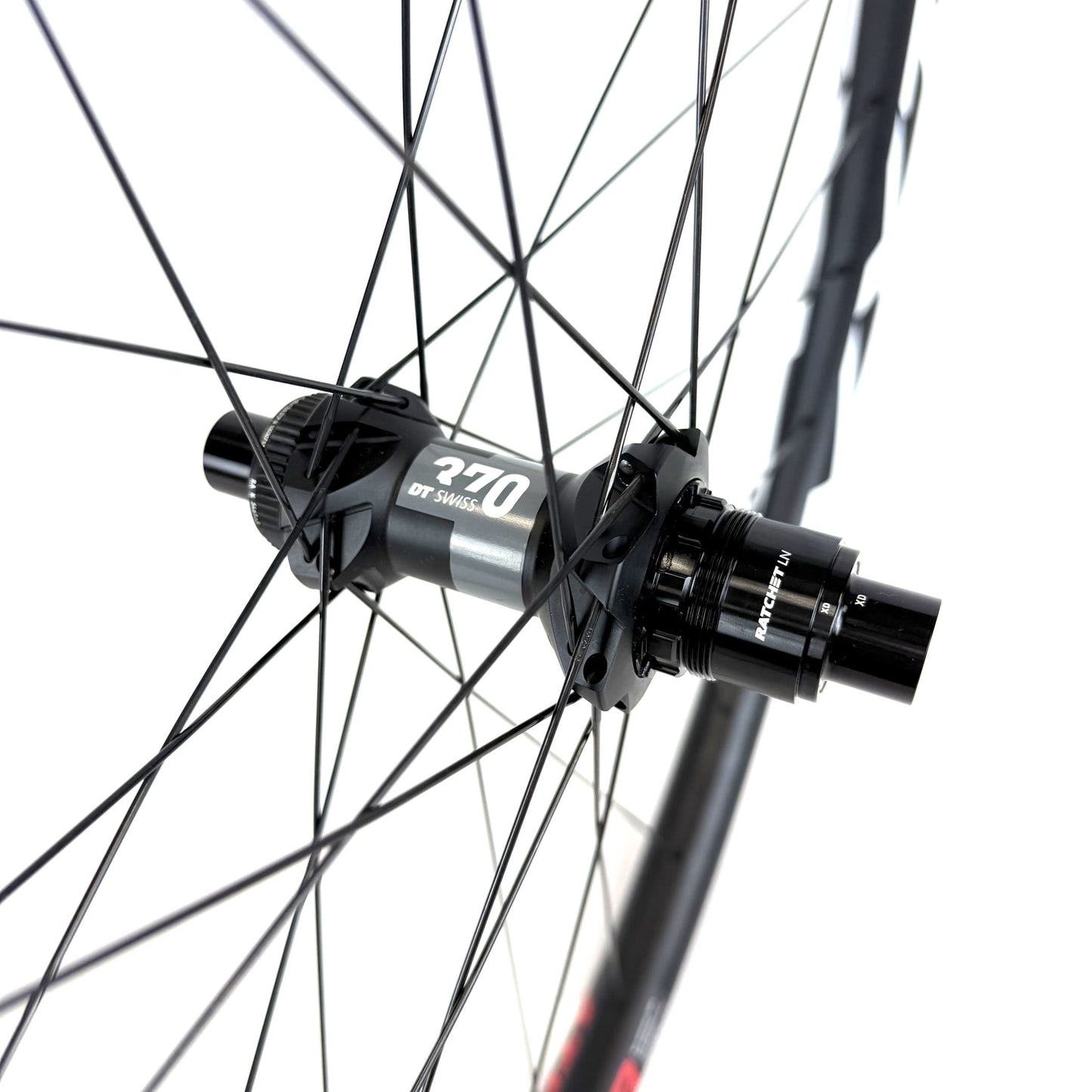 ATR + DT Swiss 370