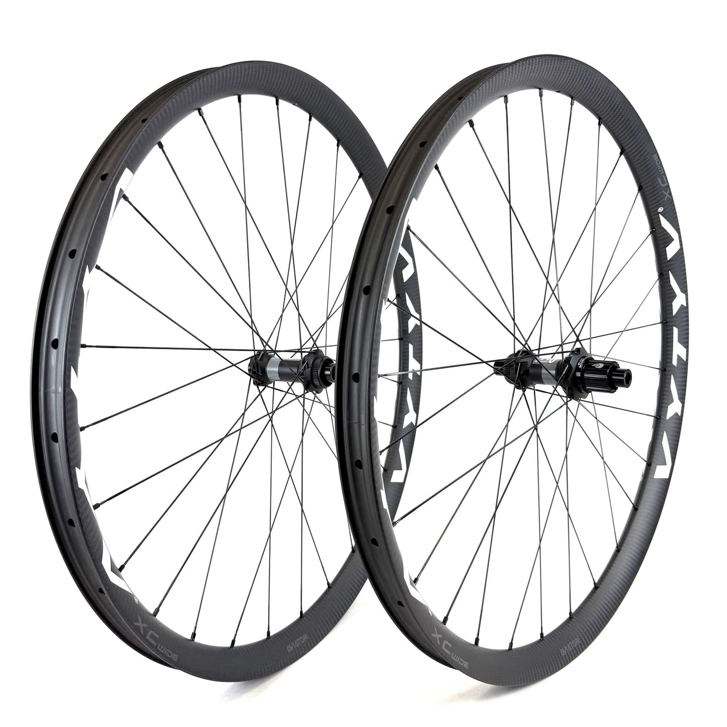 Aviator XC WIDE Carbon + DT Swiss 370 CL