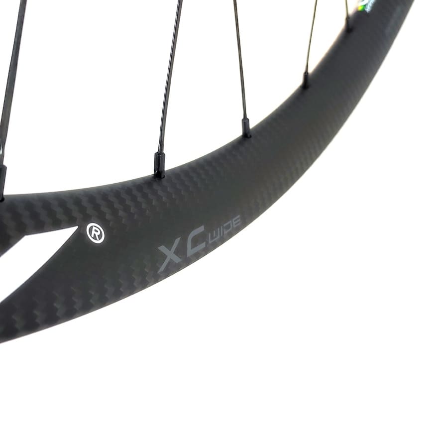 Aviator XC WIDE Carbon